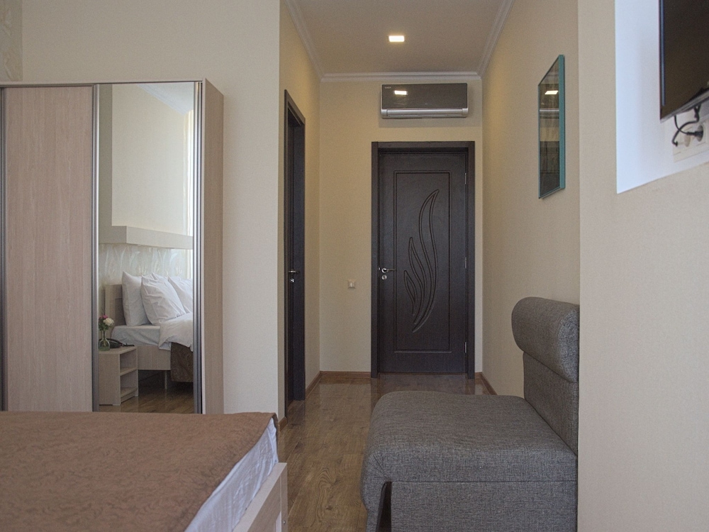 Hotel Tiflis 10