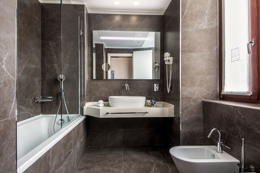 Gioberti Art Hotel 16