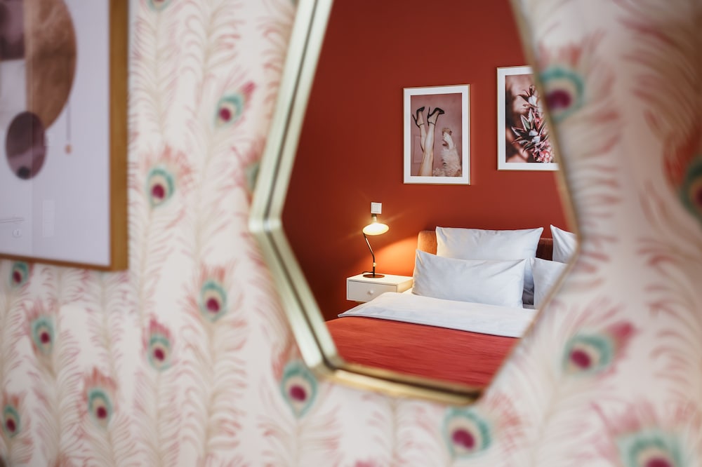 The Circus Apartments 12