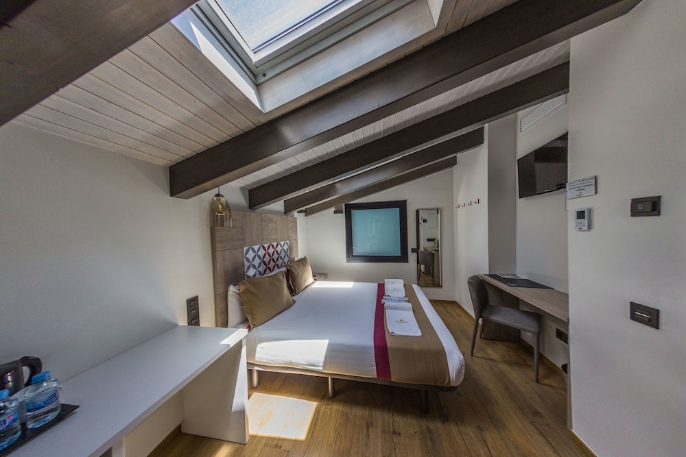 Hotel Boutique Hostemplo 12