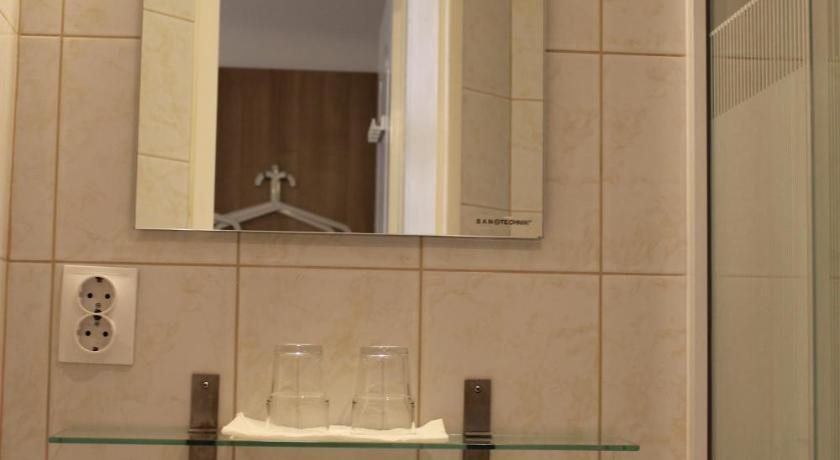 Omega Guesthouse Budapest 12