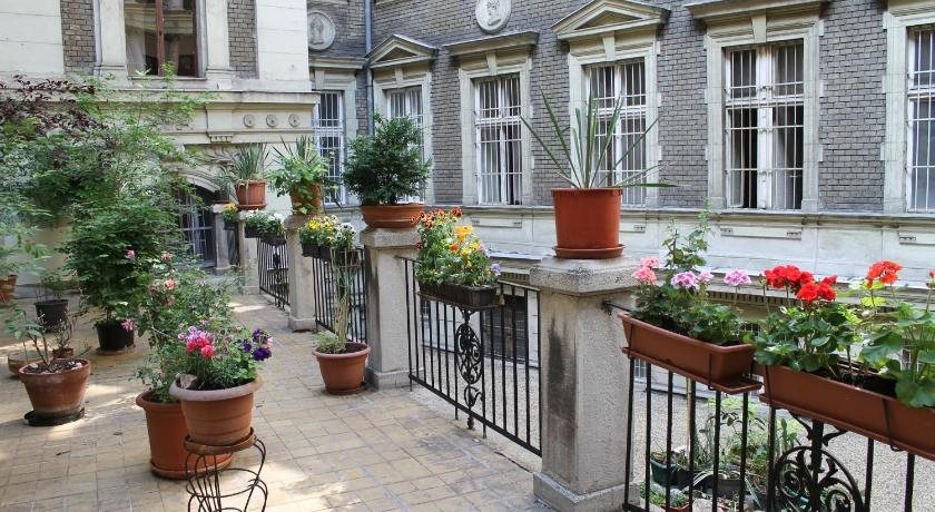 Omega Guesthouse Budapest 21
