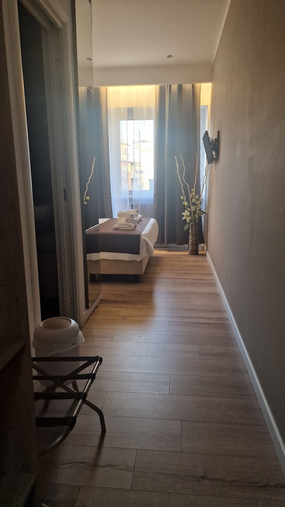 B&B Living 9