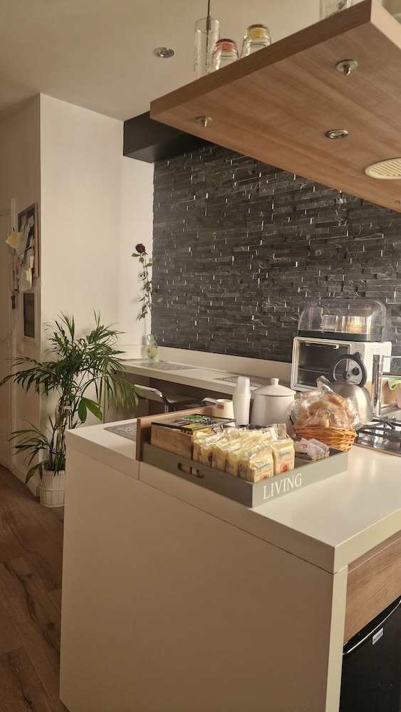 B&B Living 18