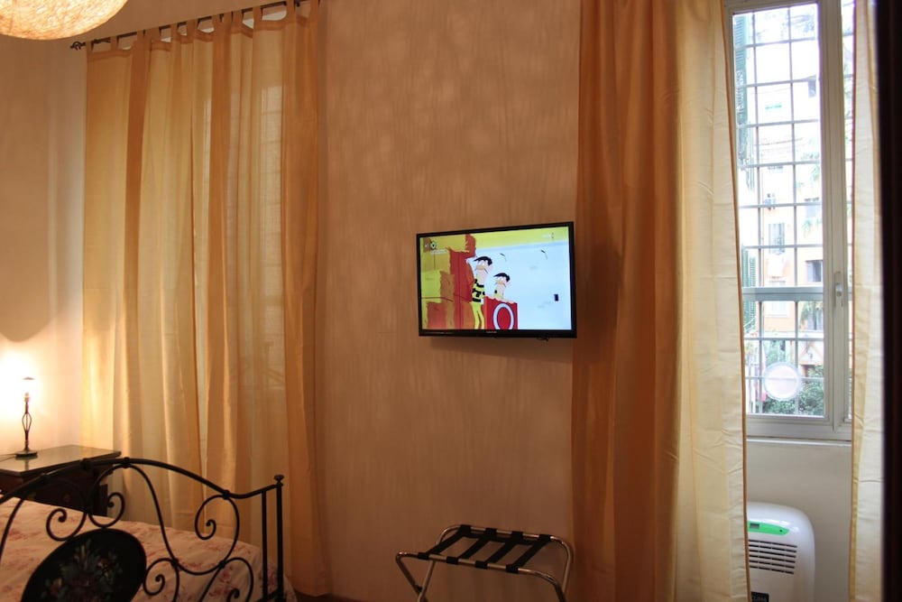 Rome Center Rooms 14