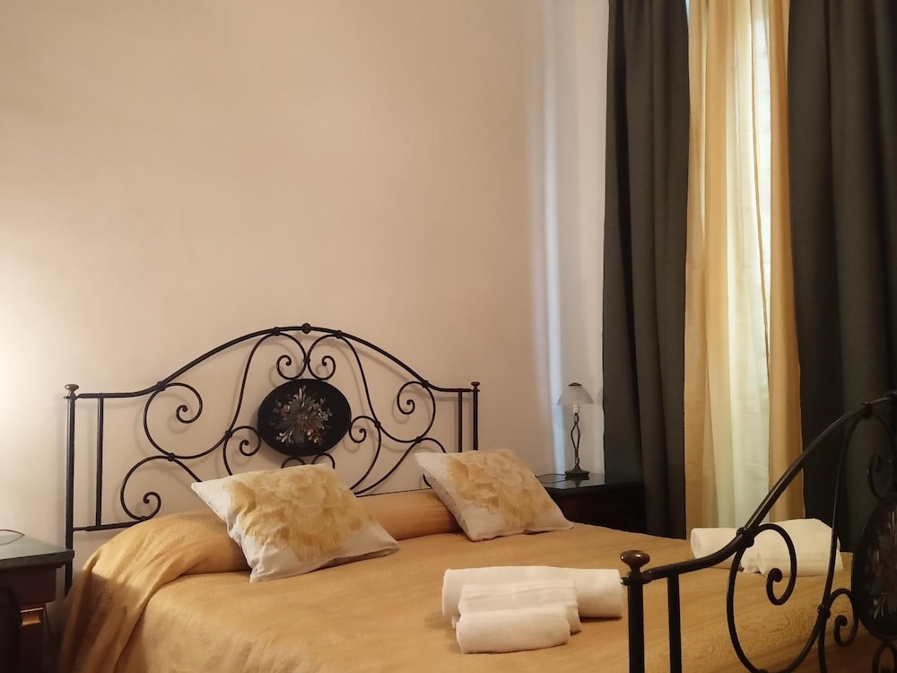 Rome Center Rooms 15