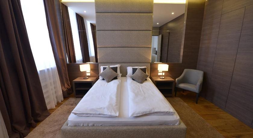 Boutique Rooms 18