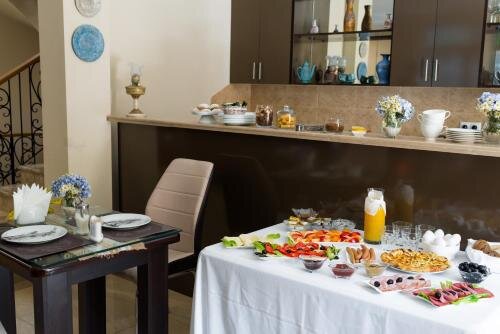 Point Hotel Tbilisi 13