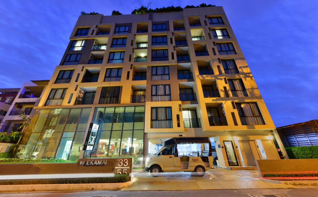 Ten Ekamai Suites Serviced Apartment 1