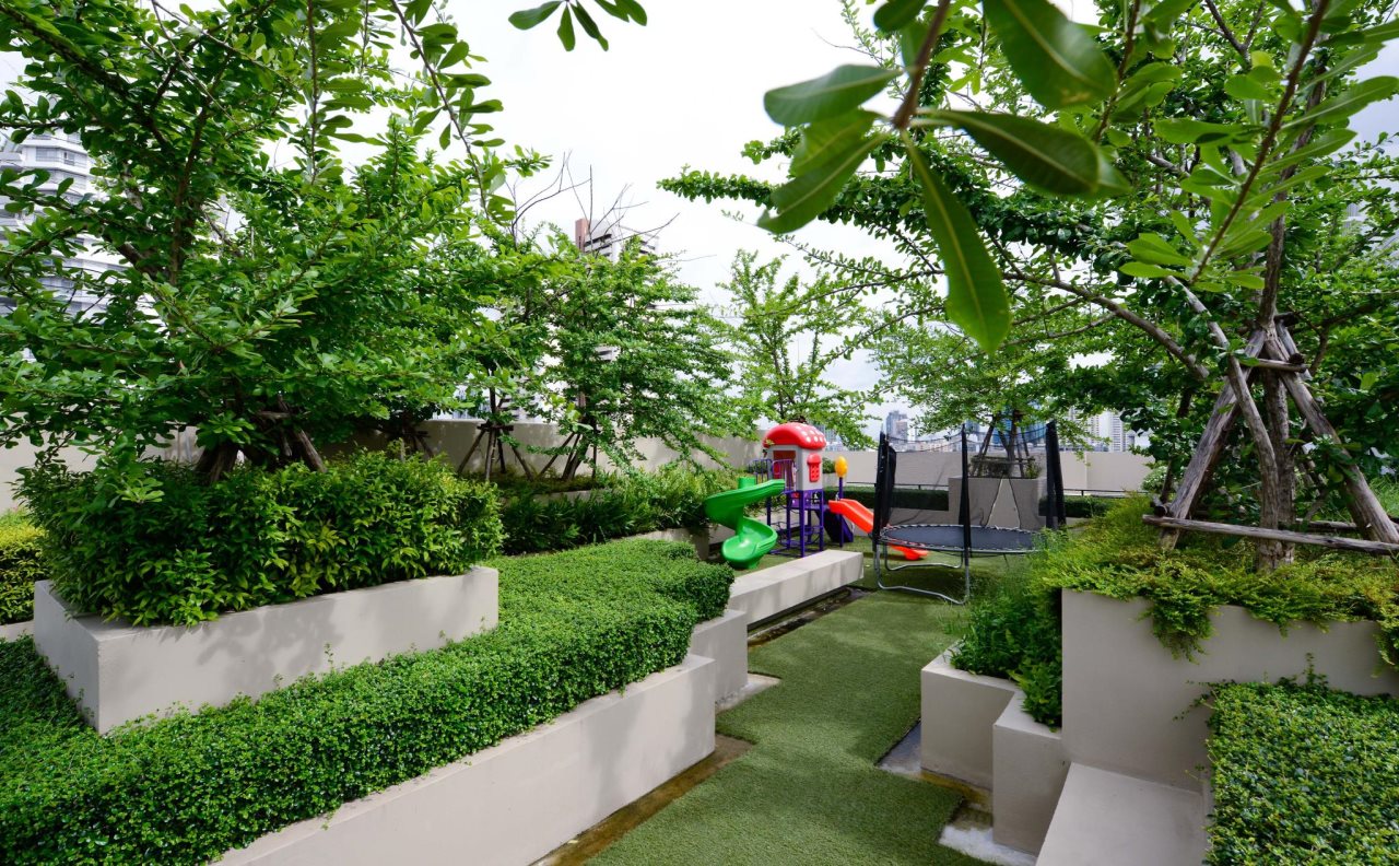 Ten Ekamai Suites Serviced Apartment 11