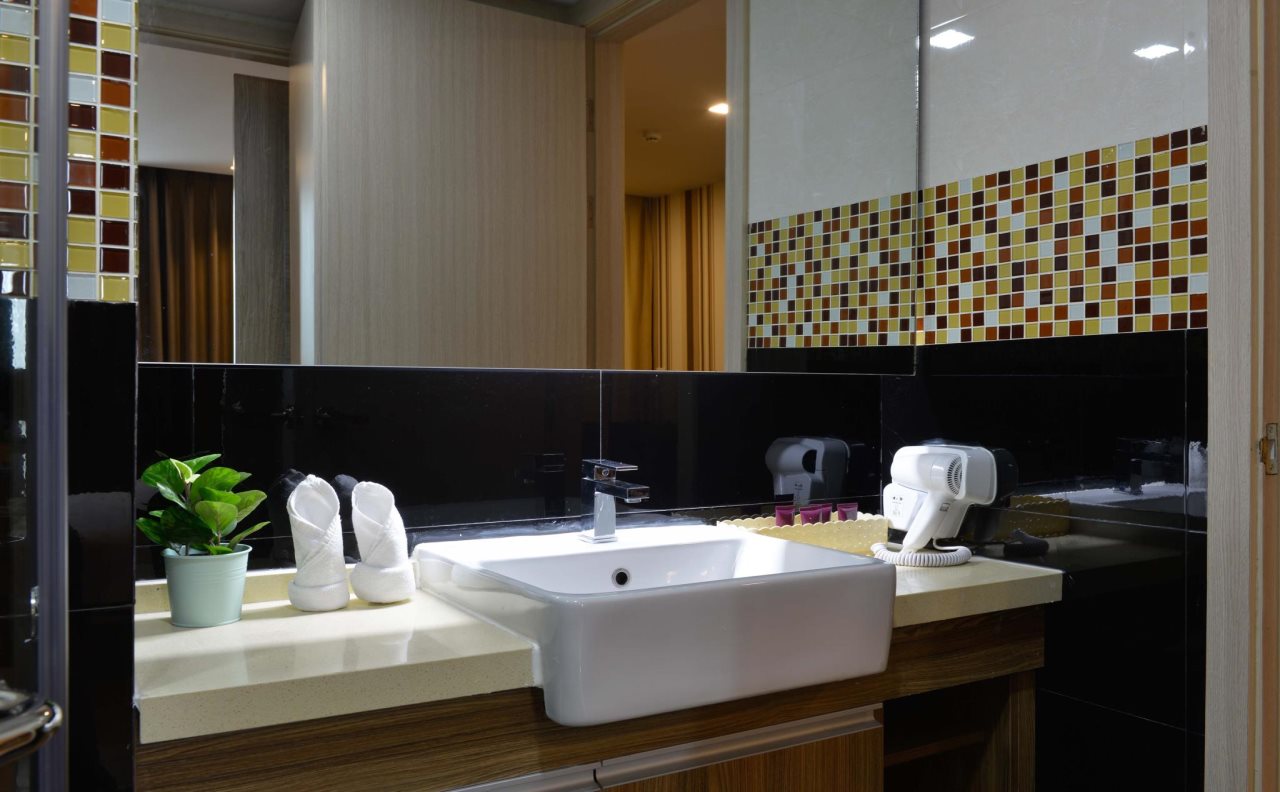 Ten Ekamai Suites Serviced Apartment 20