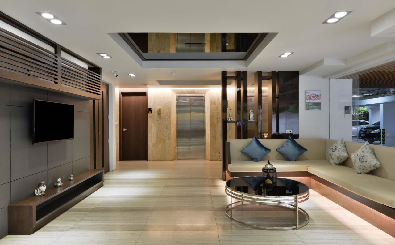 Ten Ekamai Suites Serviced Apartment 3
