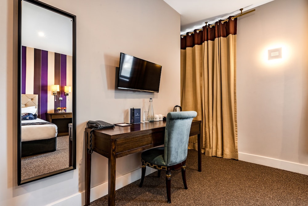 Grand Sapphire Hotel & Banqueting 10