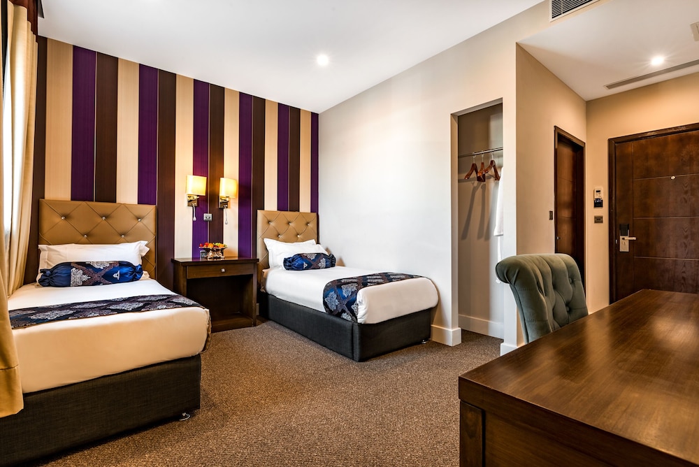 Grand Sapphire Hotel & Banqueting 2