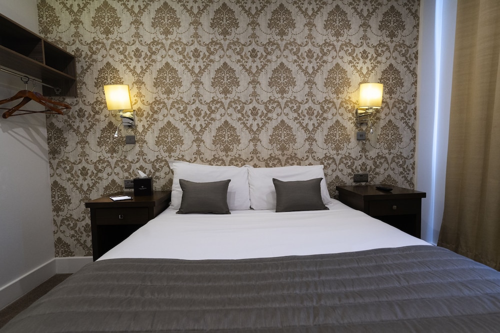 Grand Sapphire Hotel & Banqueting 21