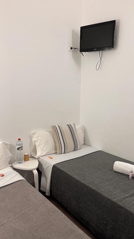 Hostal Argo 16