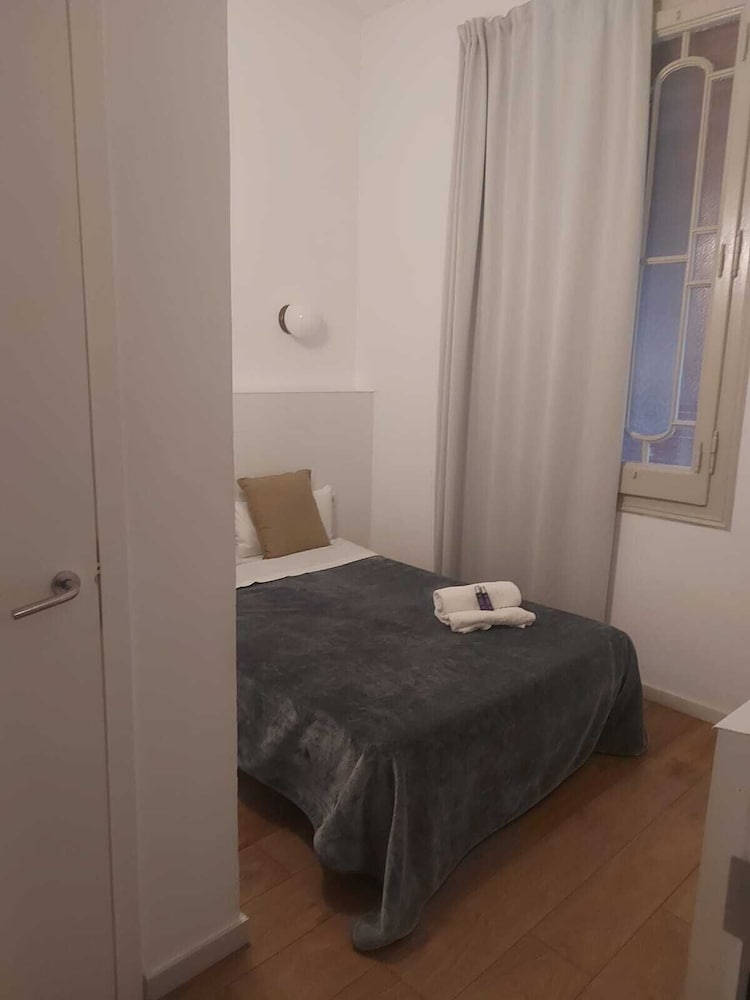 Hostal Argo 18