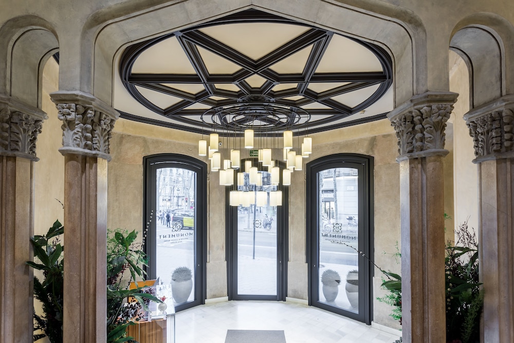 Monument Hotel 1