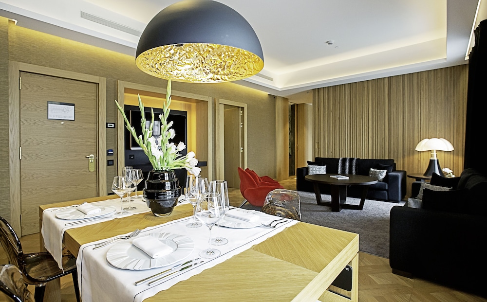 Monument Hotel 15