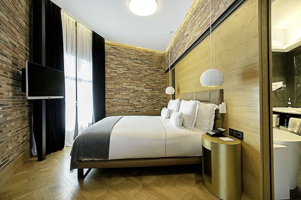 Monument Hotel 11