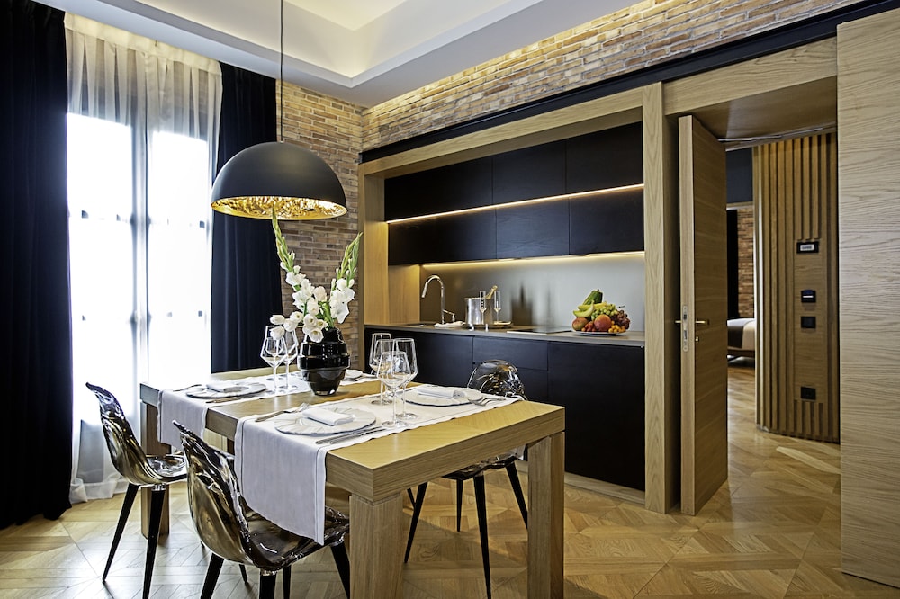 Monument Hotel 8
