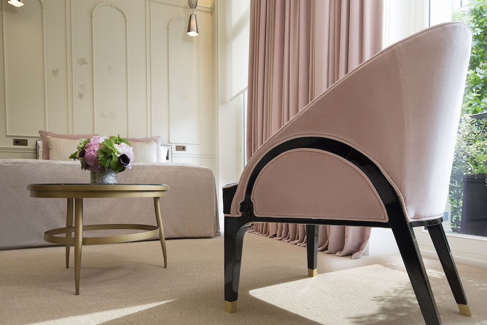 Le Narcisse Blanc Hotel & Spa 10