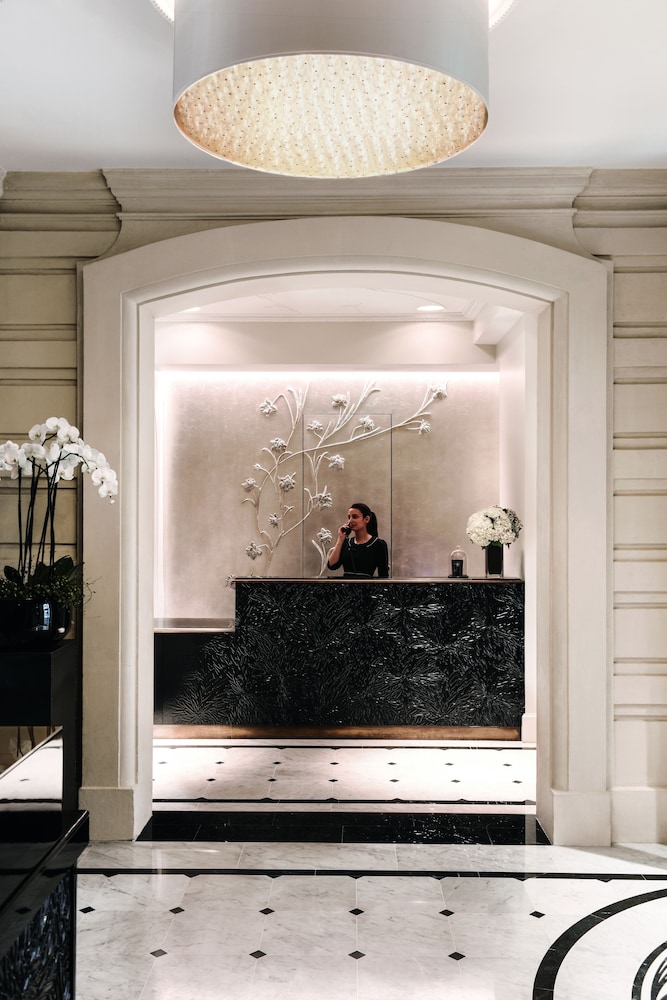 Le Narcisse Blanc Hotel & Spa 3