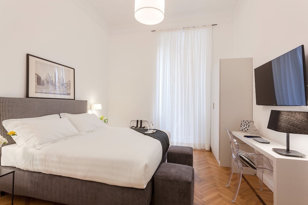 504 Corso Suites 9