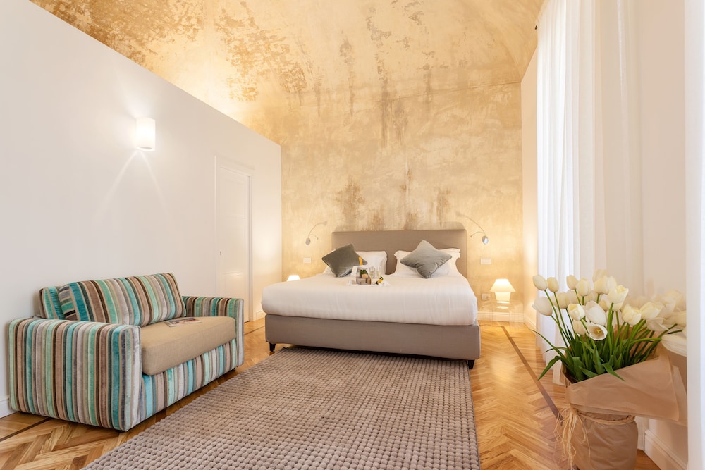 504 Corso Suites 19