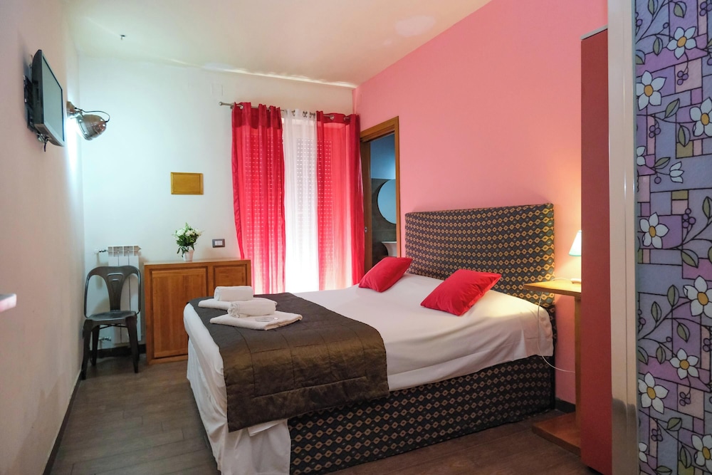Aida Charming Rooms 12