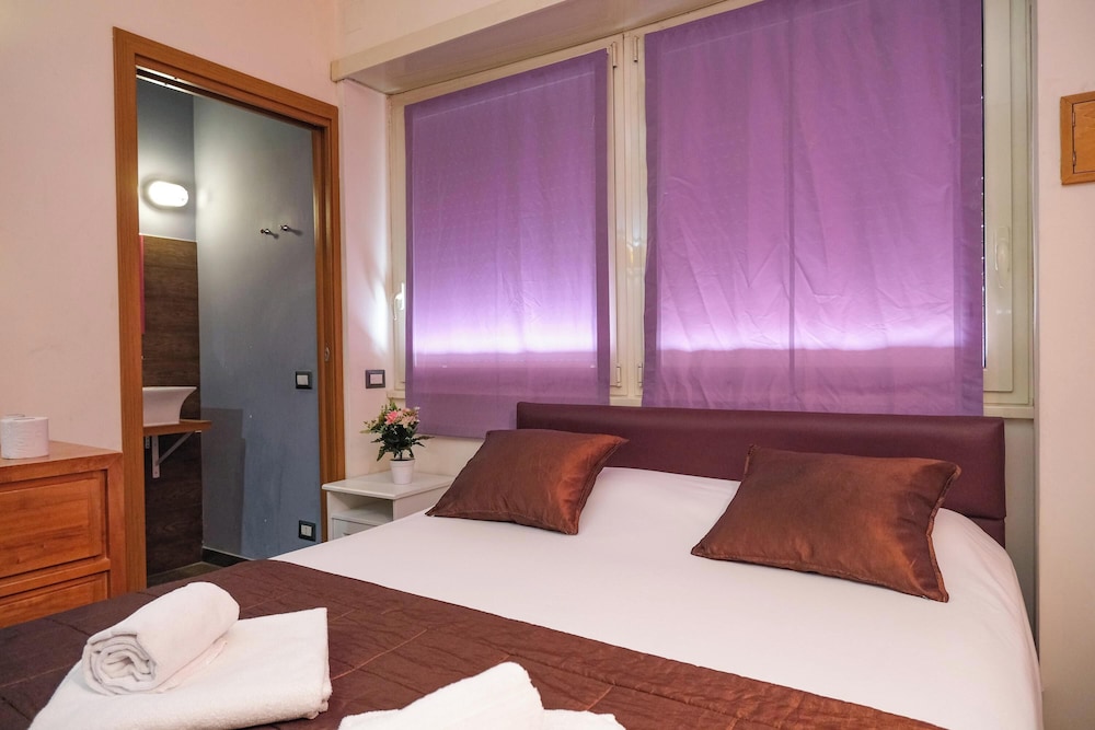 Aida Charming Rooms 8