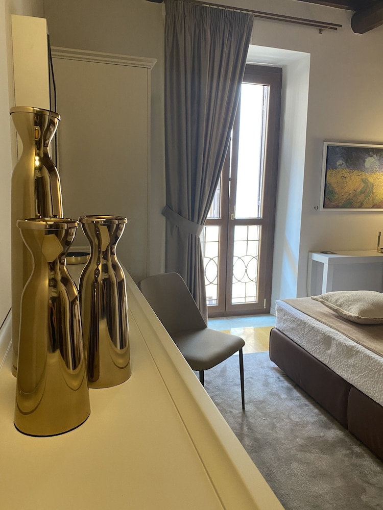Condotti Rooms 4