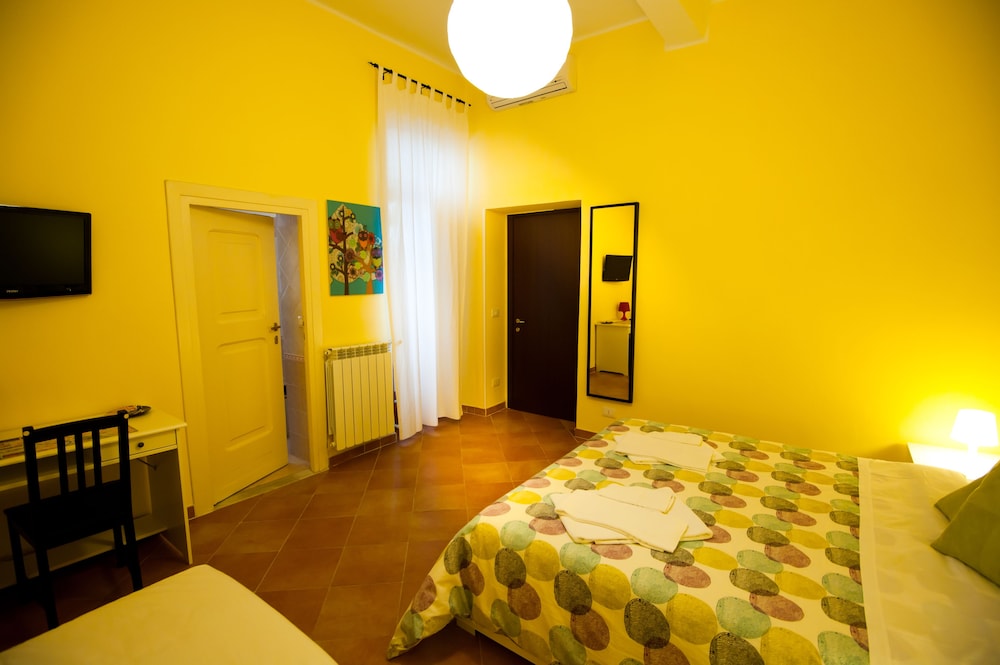 Rome Traveller's BandB 18