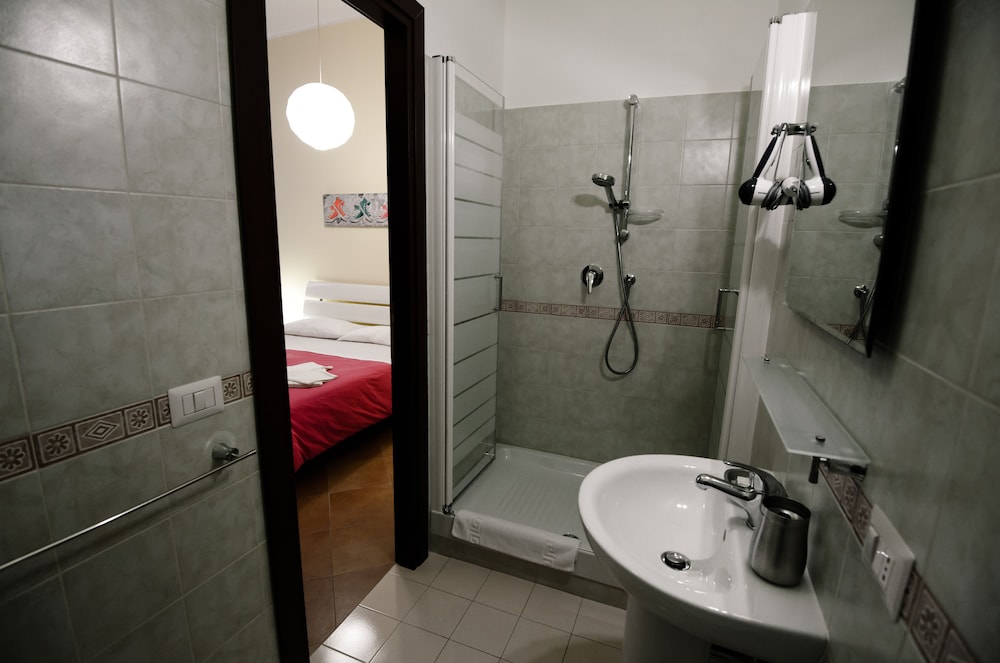 Rome Traveller's BandB 13
