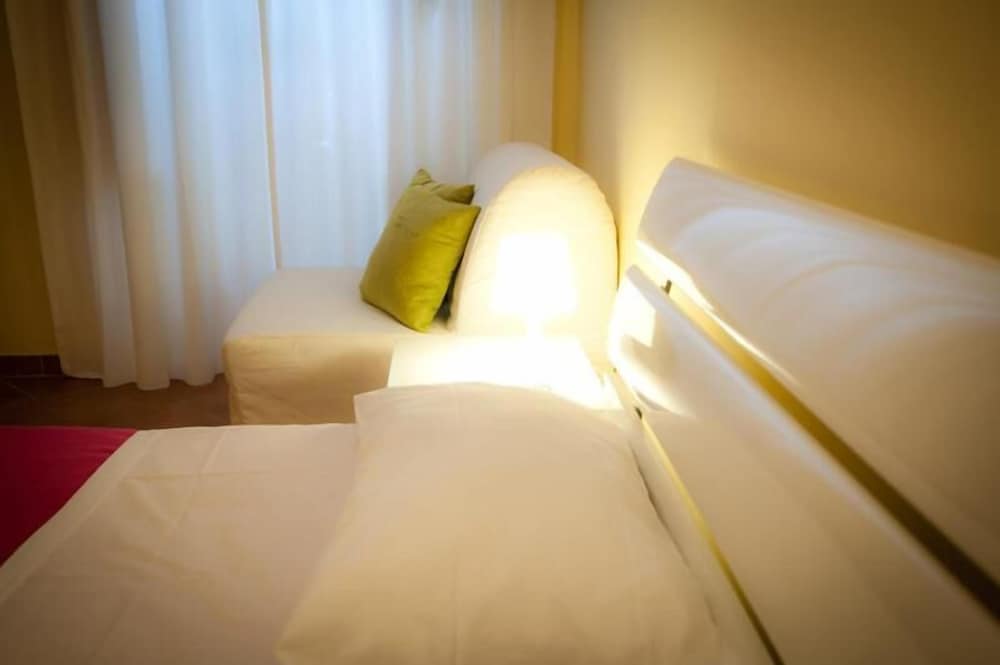 Rome Traveller's BandB 24