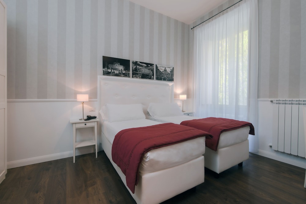 Star Vatican Rooms 15