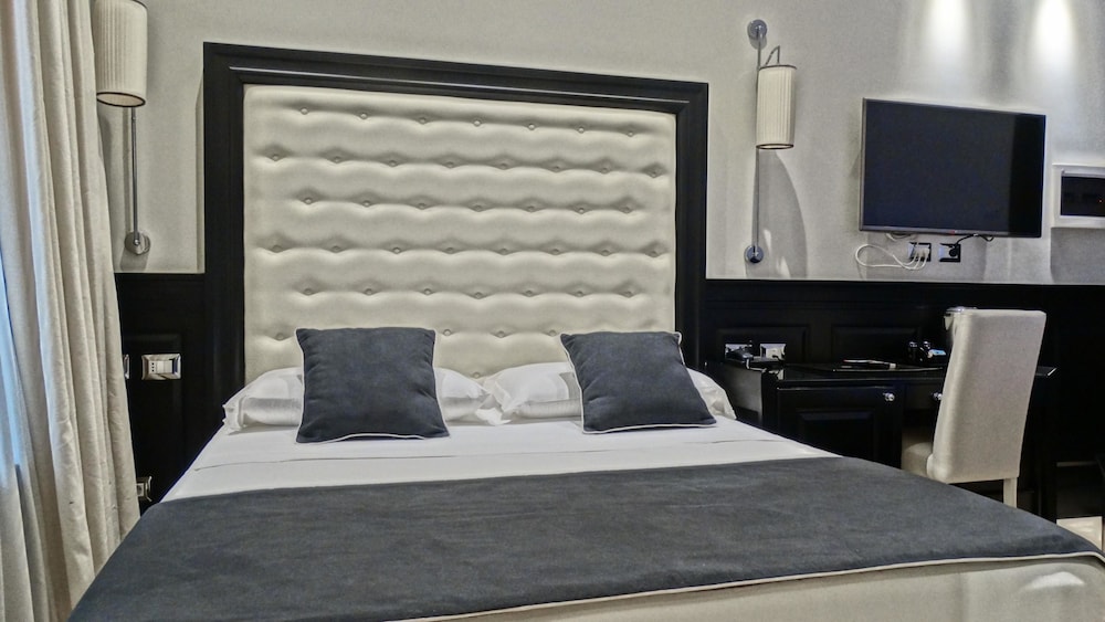 Vaticano Royal Suite 10