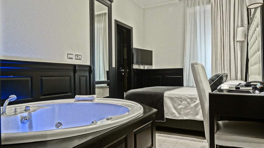 Vaticano Royal Suite 5