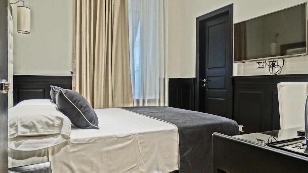 Vaticano Royal Suite 15