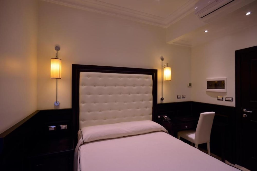 Vaticano Royal Suite 21