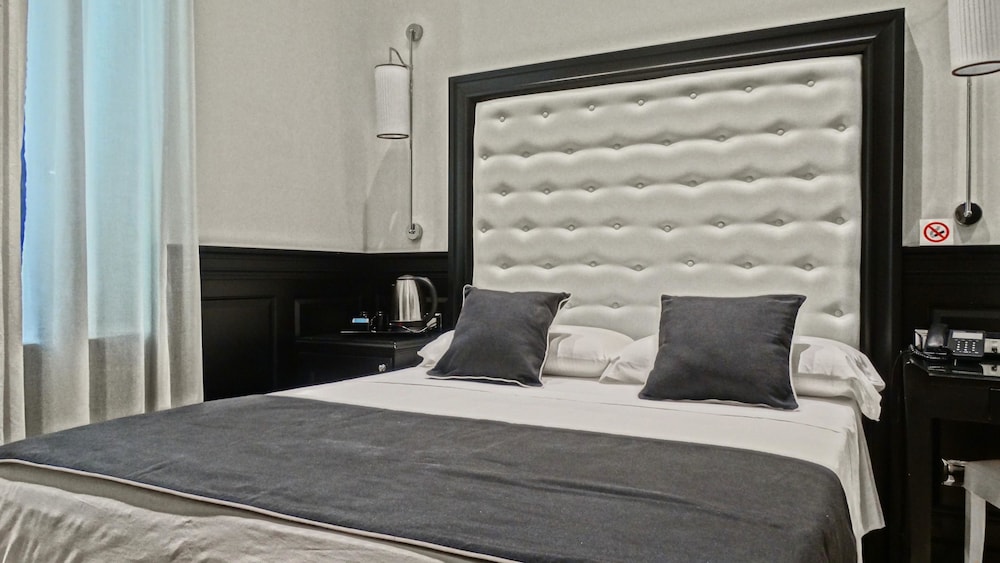 Vaticano Royal Suite 6