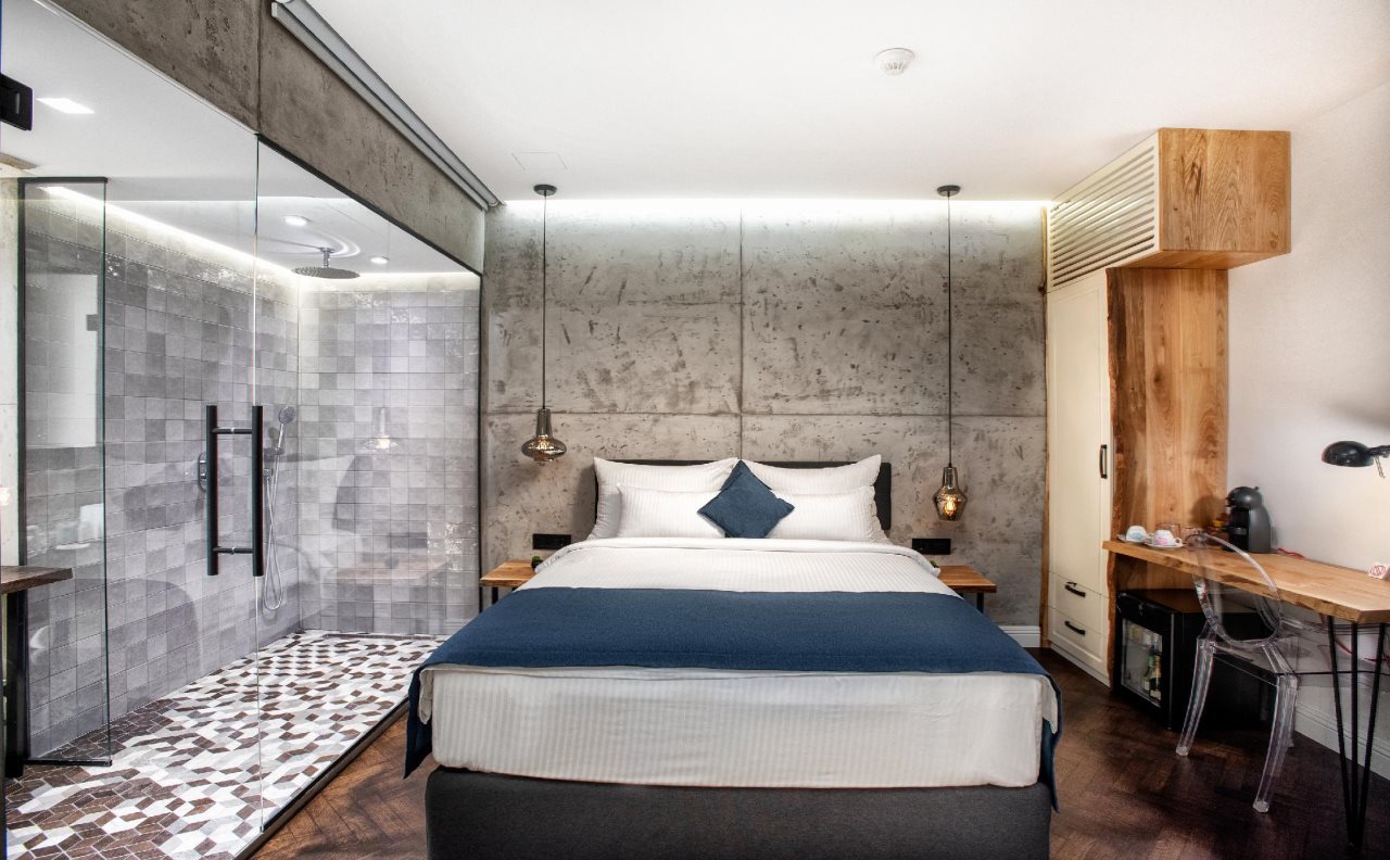 One Luxury Suites 1