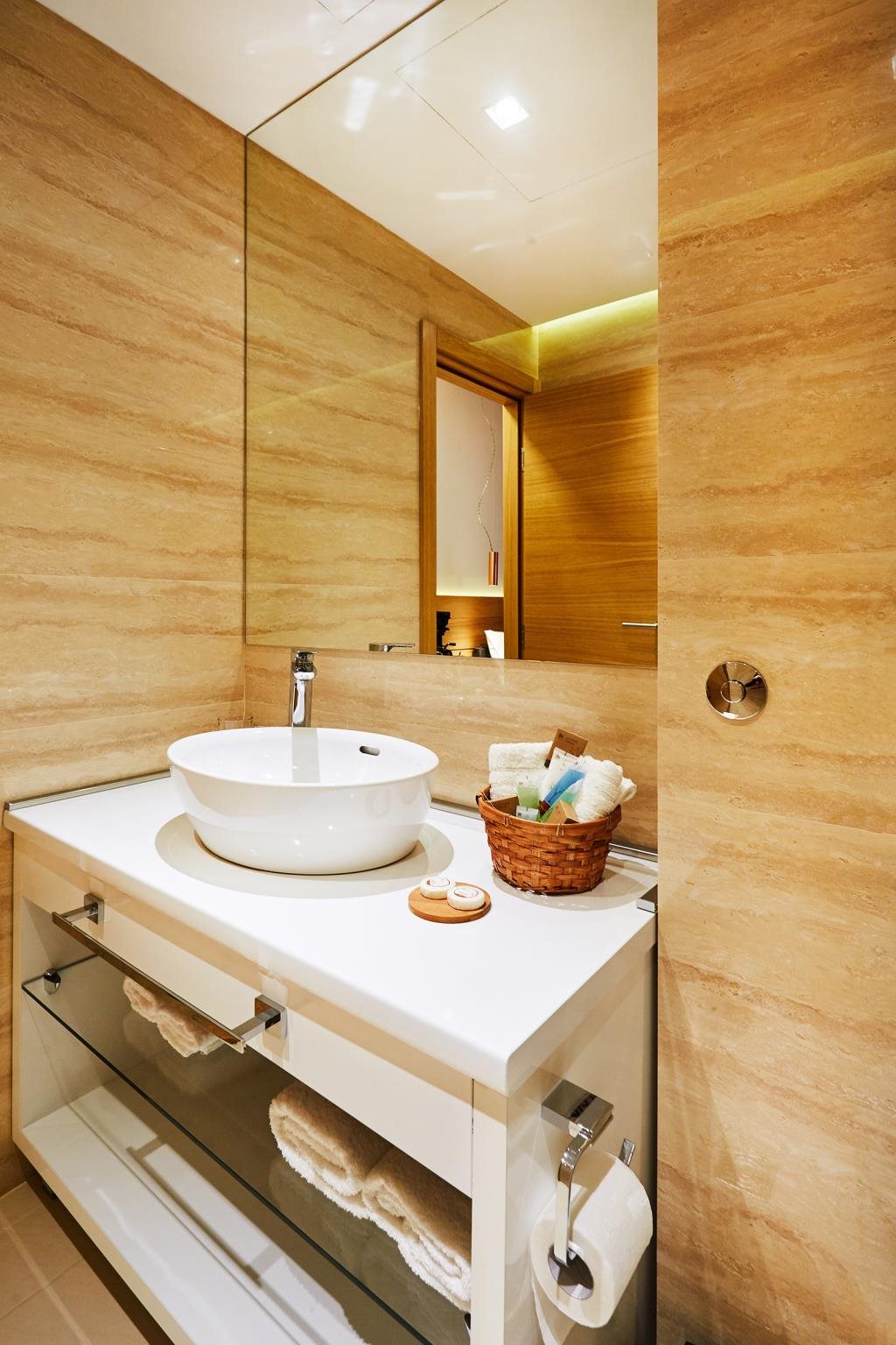One Luxury Suites 12