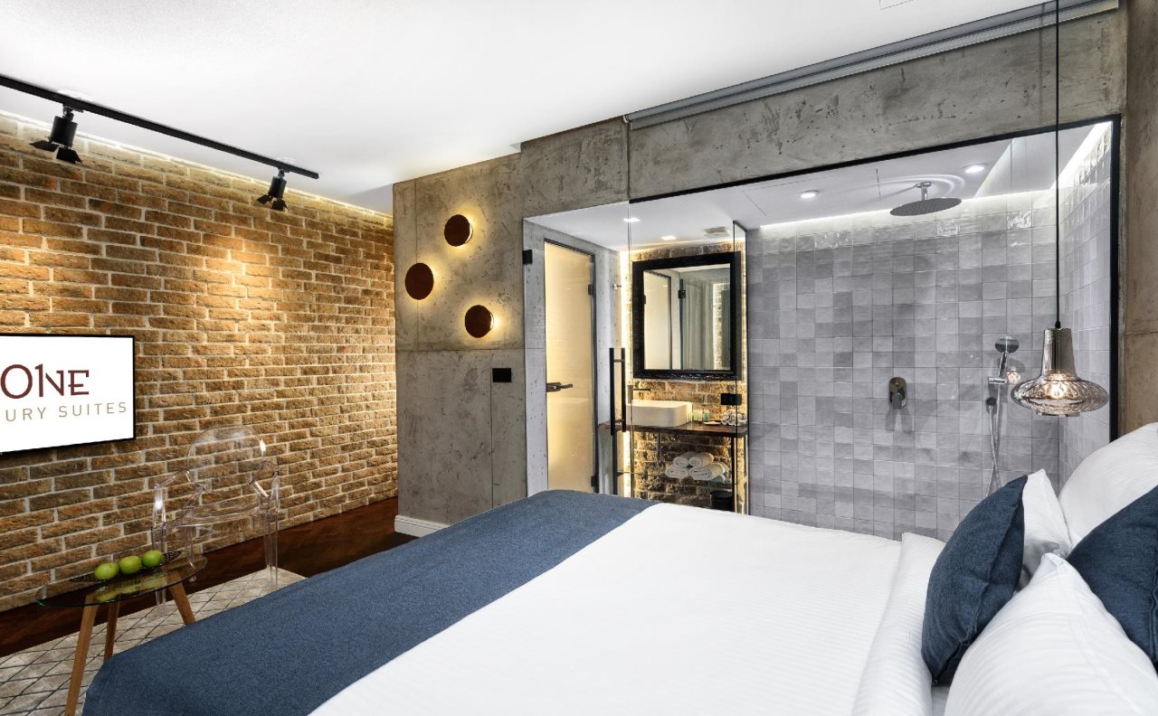 One Luxury Suites 16