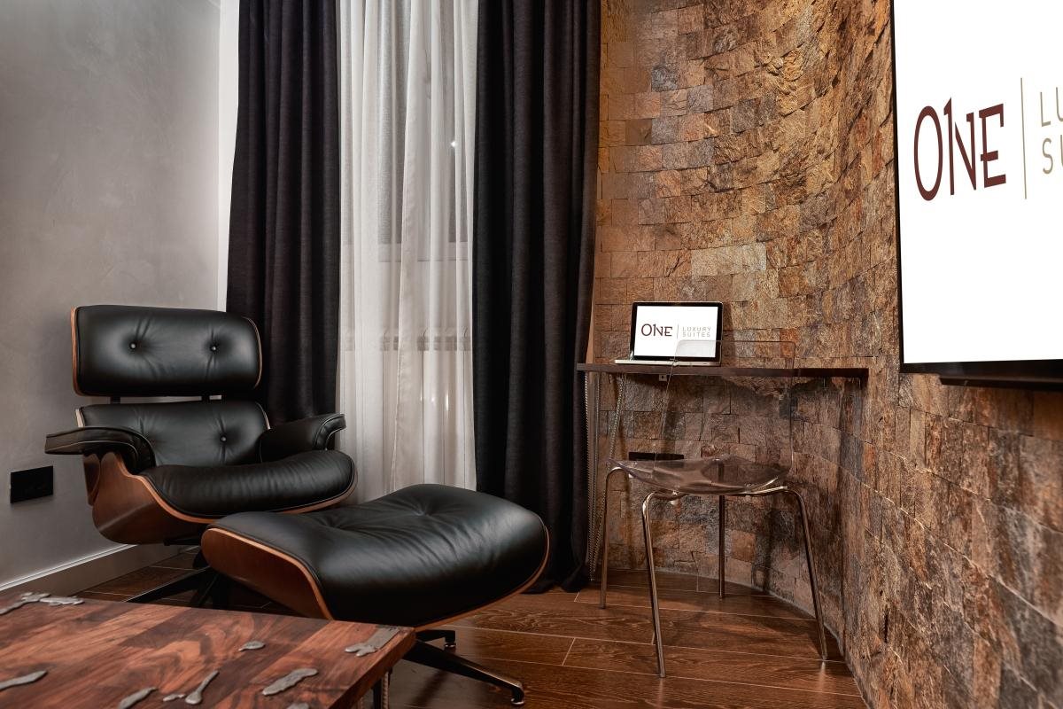 One Luxury Suites 22