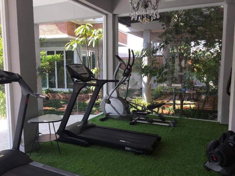 Murraya Residence 16
