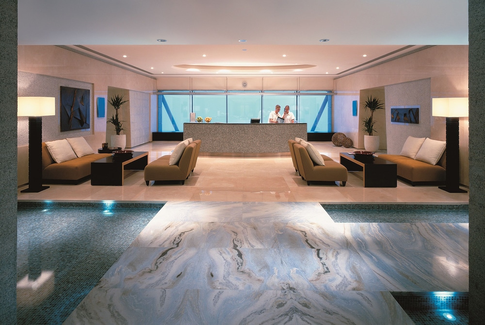 Shangri-La Apartments 23