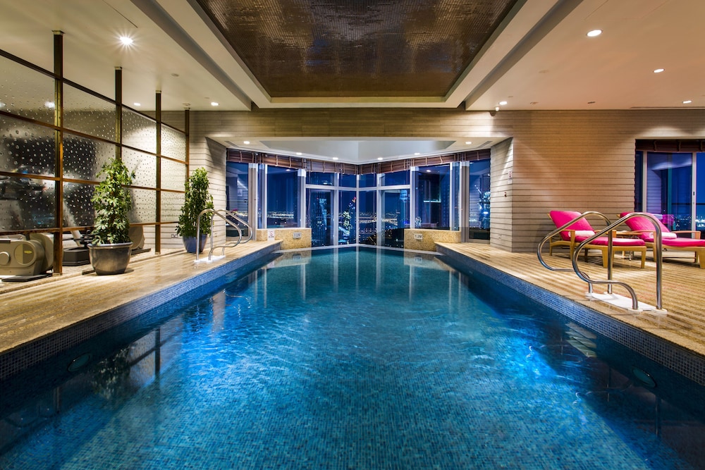 Shangri-La Apartments 19