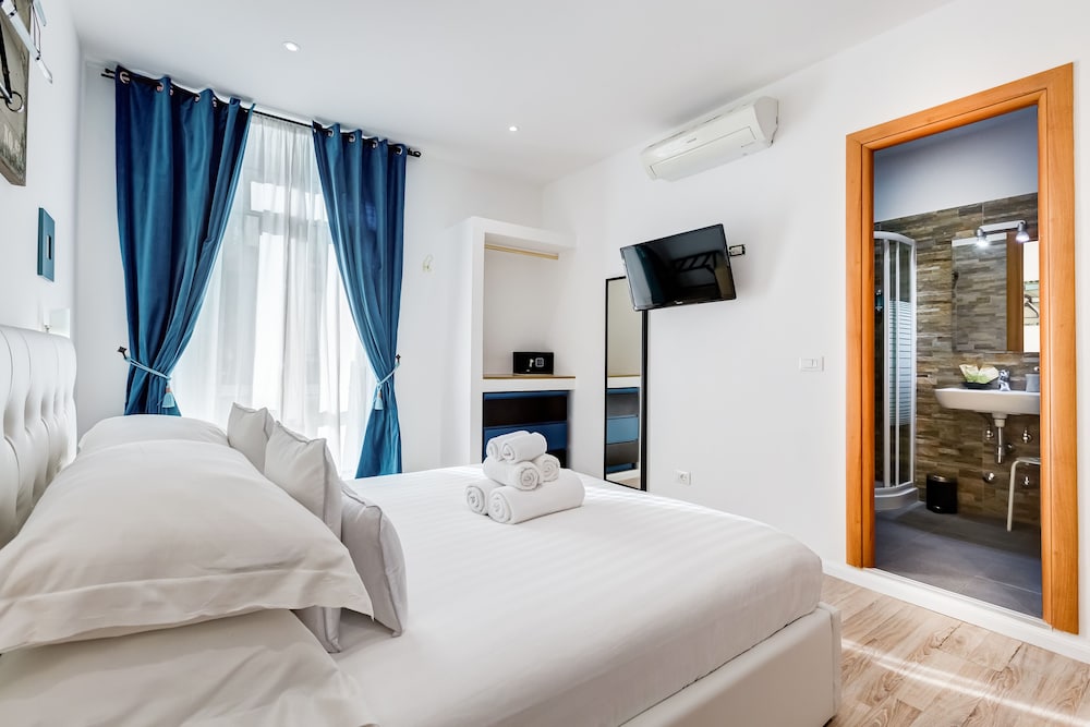 Ripetta Central Suites 12