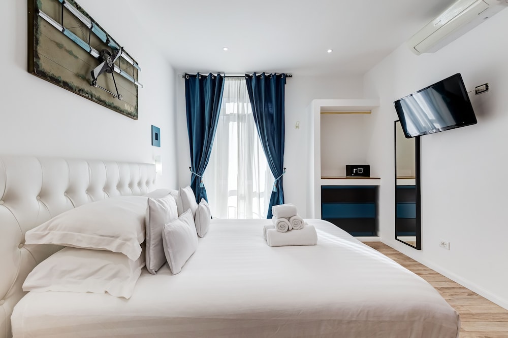 Ripetta Central Suites 8